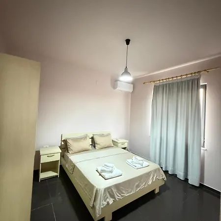 Apartament The Sunset Apartment 100M From New Bazaar Free Parking *