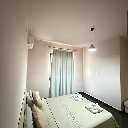 Apartament The Sunset Apartment 100M From New Bazaar Free Parking *