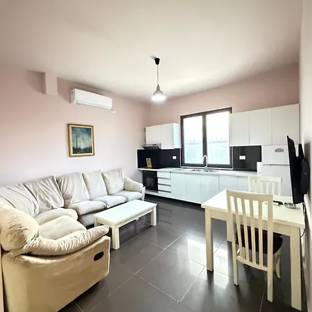 Daire The Sunset Free Parking 100m From New Bazaar *