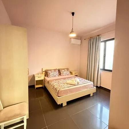 The Sunset Free Parking 100m From New Bazaar Daire *